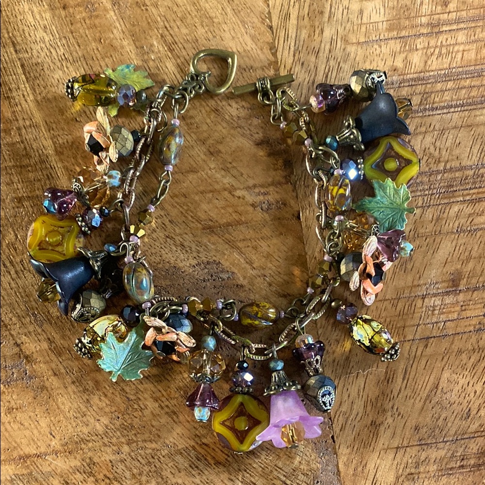 Vintage Style Floral Charm Bracelet
